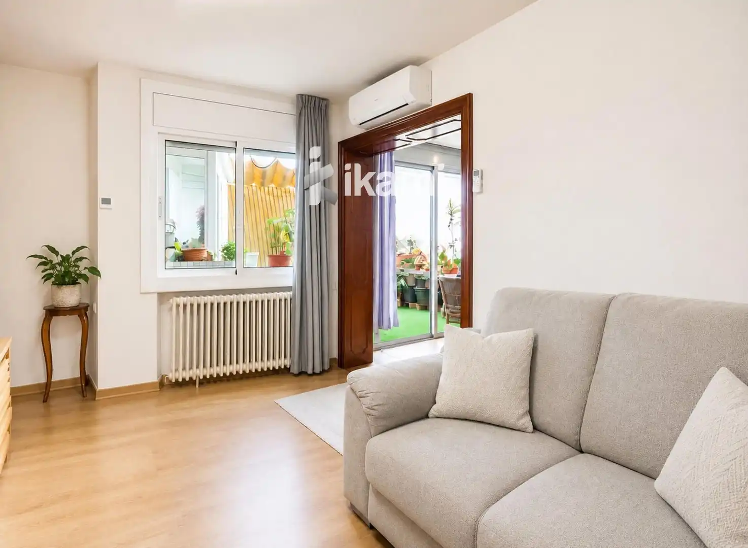 Sala de estar de Ático en venta en Barcelona con Aire acondicionado, Calefacción y Terraza