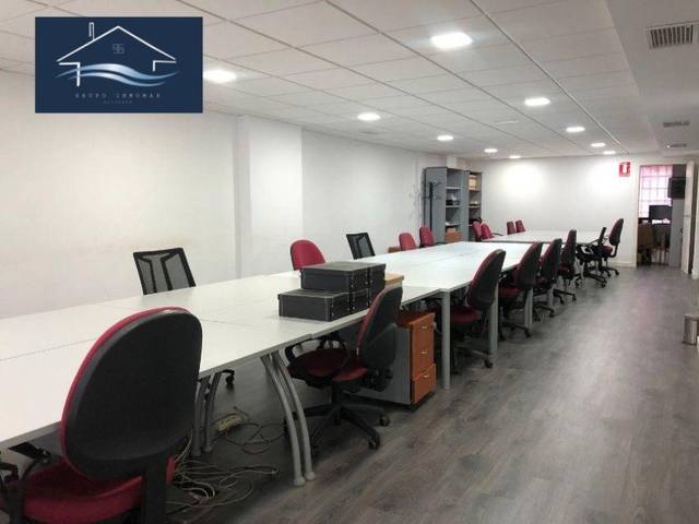 Oficina en Alquiler en Ensanche - Diputación