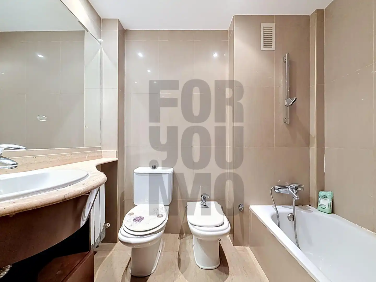 Baño de Piso en venta en  Logroño con Calefacción