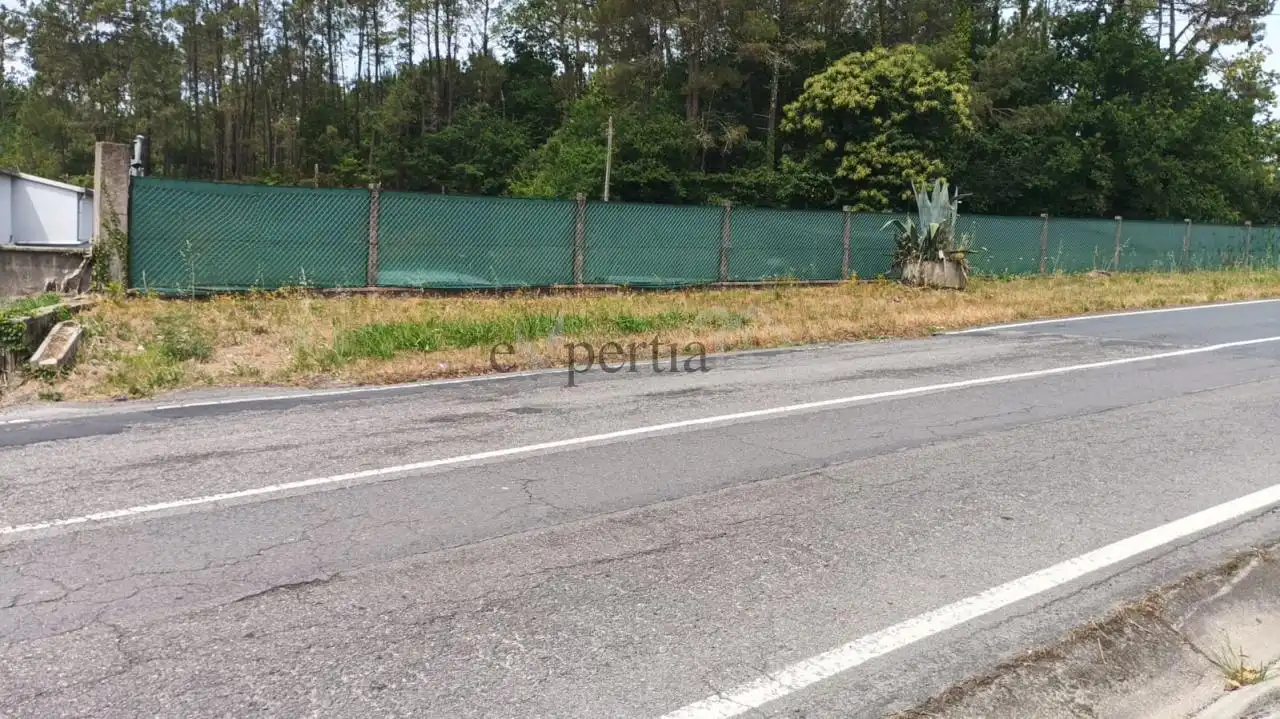 Terreno en venta en Noia