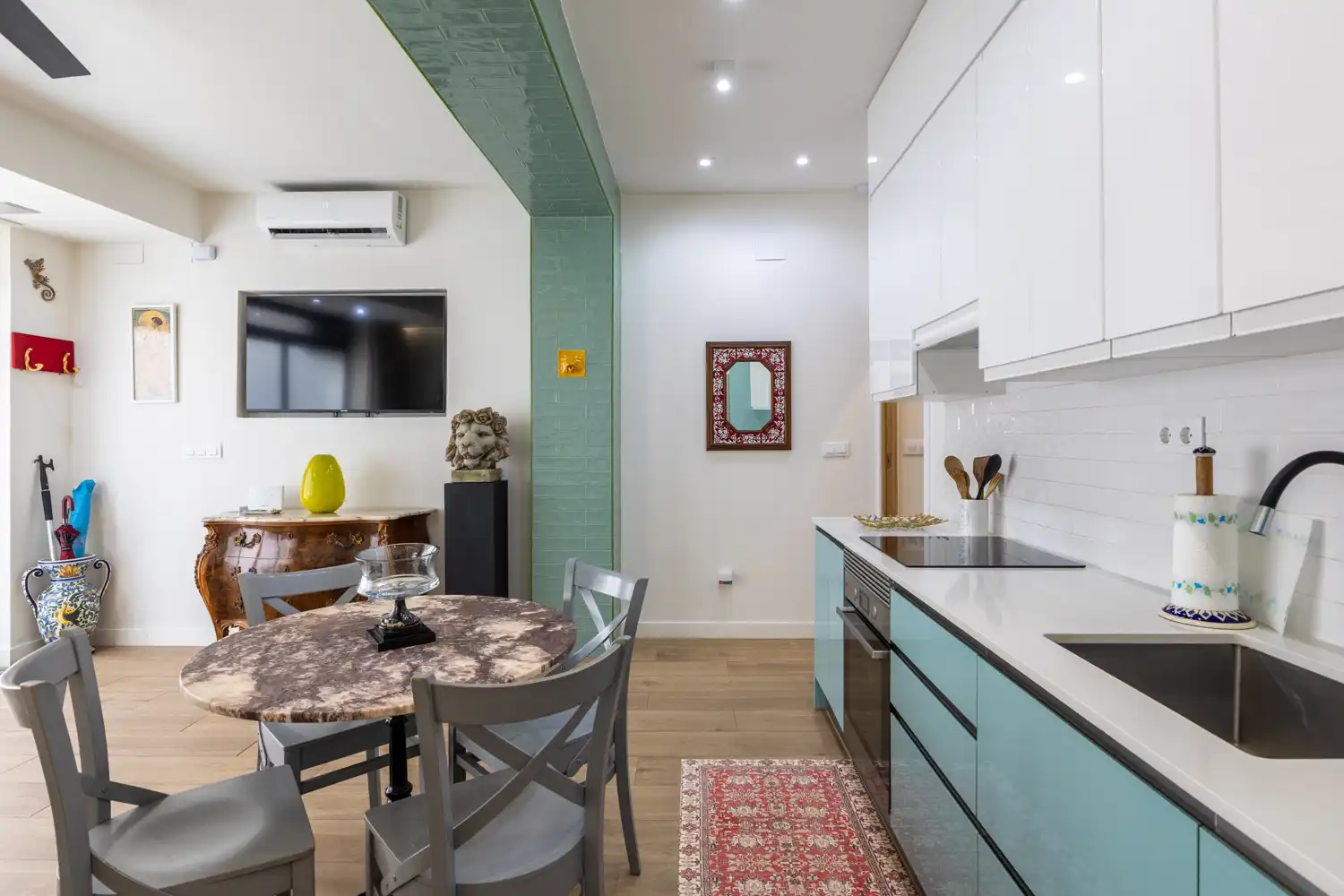 Kitchen of Flat for rent in Valencia  with Air Conditioner, Heating and Furnished