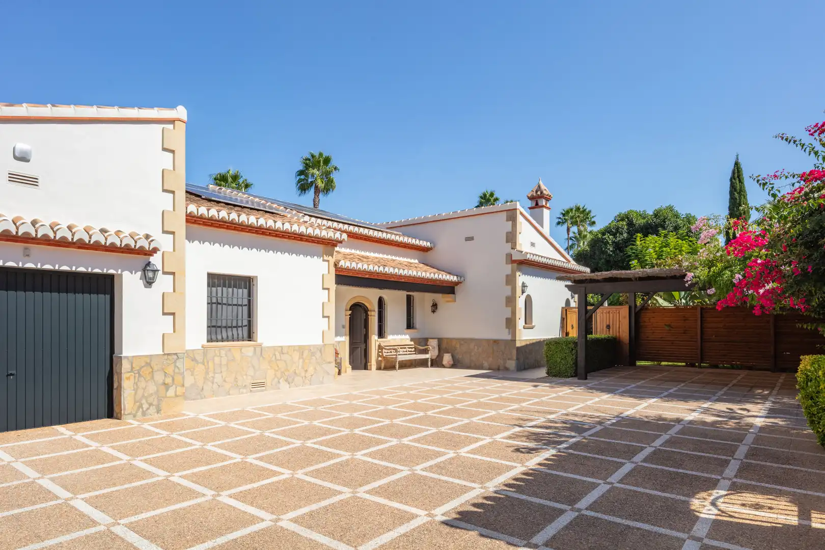 Casa con piscina en venta en Partides comunes - Adsubia, imagen 3