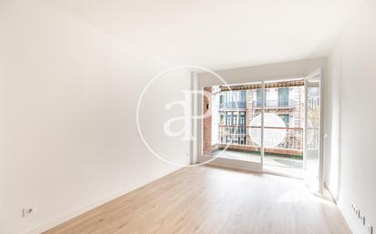 Exterior view of Flat to rent in  Barcelona Capital  with Air Conditioner and Terrace