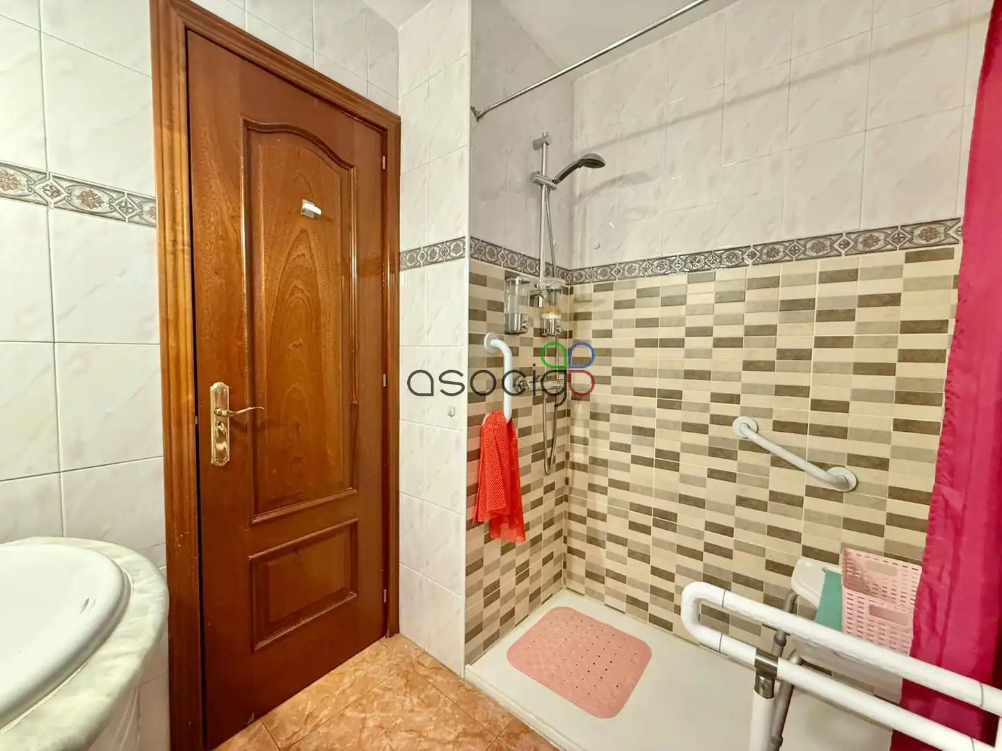 Bathroom of Flat for sale in Guadalajara  with Heating and Terrace