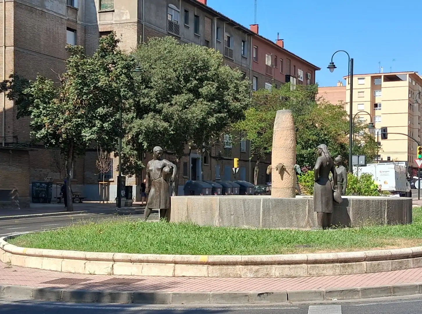 Vista exterior de Piso en venta en Zaragoza con Calefacción y Balcón