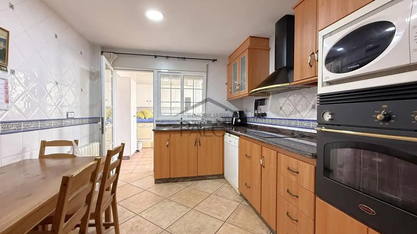Cuina de Casa o xalet en venda en Senyera amb Jardí privat