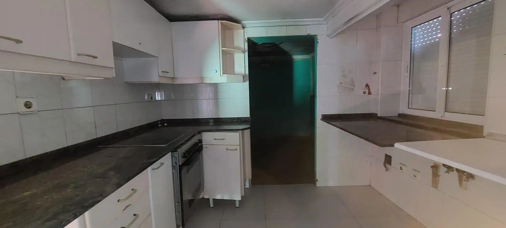 Cuina de Casa o xalet en venda en Torrelavega 