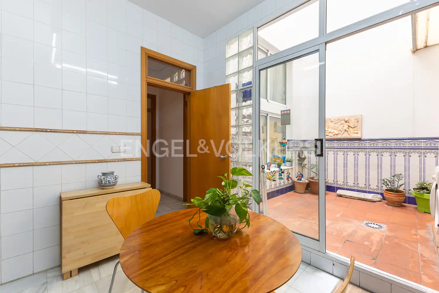 Vista exterior de Piso en venta en Valencia con Aire acondicionado, Calefacción y Parquet