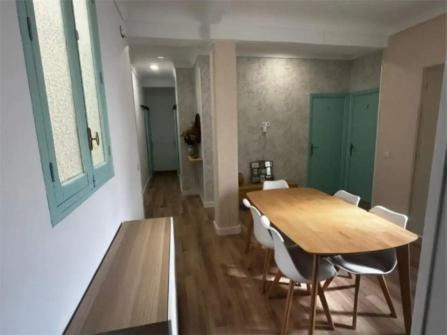 Menjador de Pis per a compartir en Elche / Elx amb Parquet, Moblat i Balcó