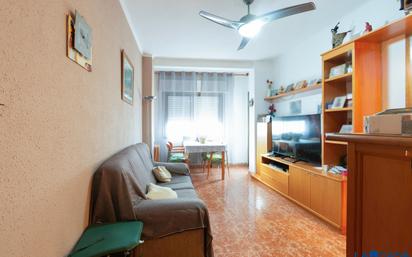 Living room of Flat for sale in  Barcelona Capital  with Balcony