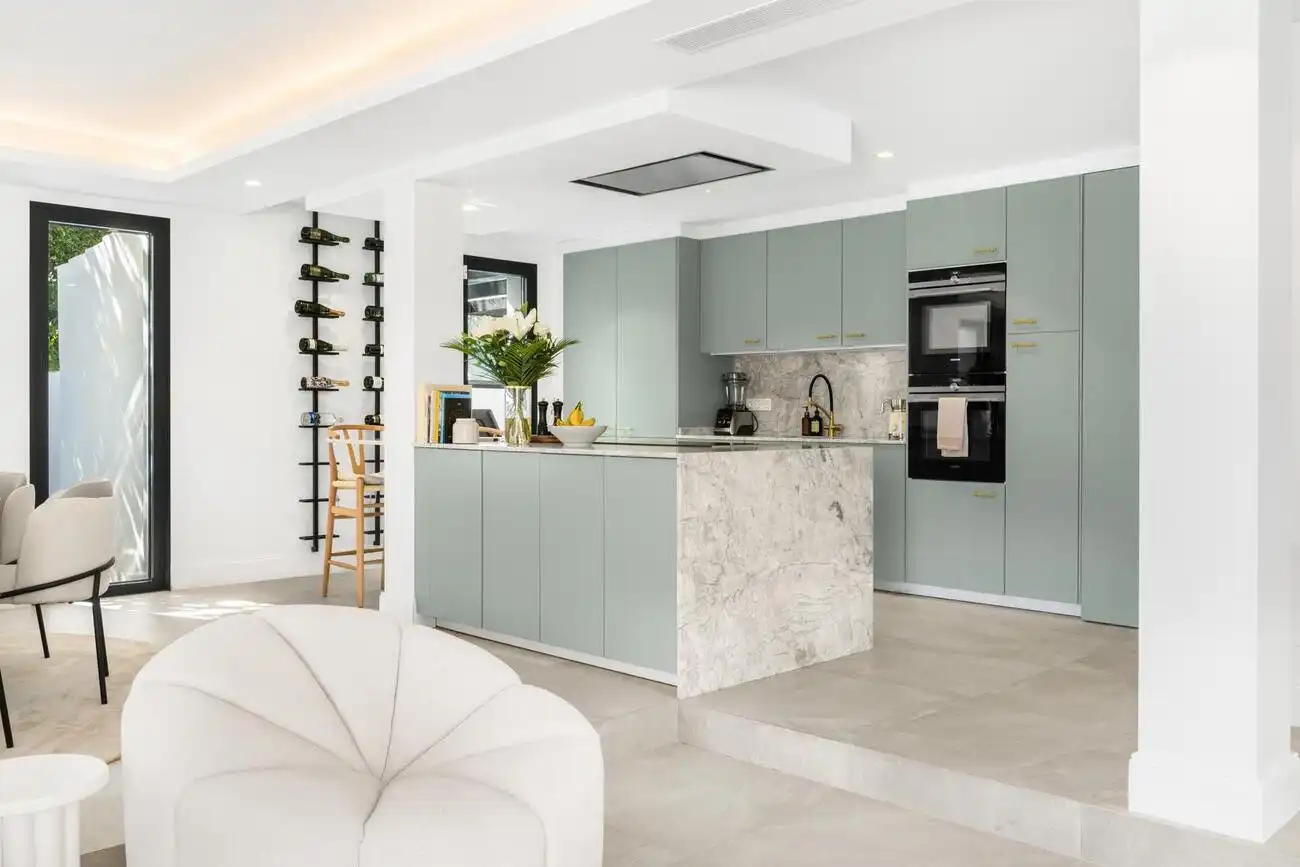 Cocina de Casa o chalet de alquiler en Marbella con Aire acondicionado, Calefacción y Jardín privado