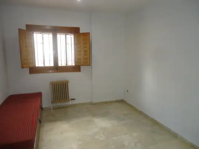 Apartamento en venta en Granada con Calefacción