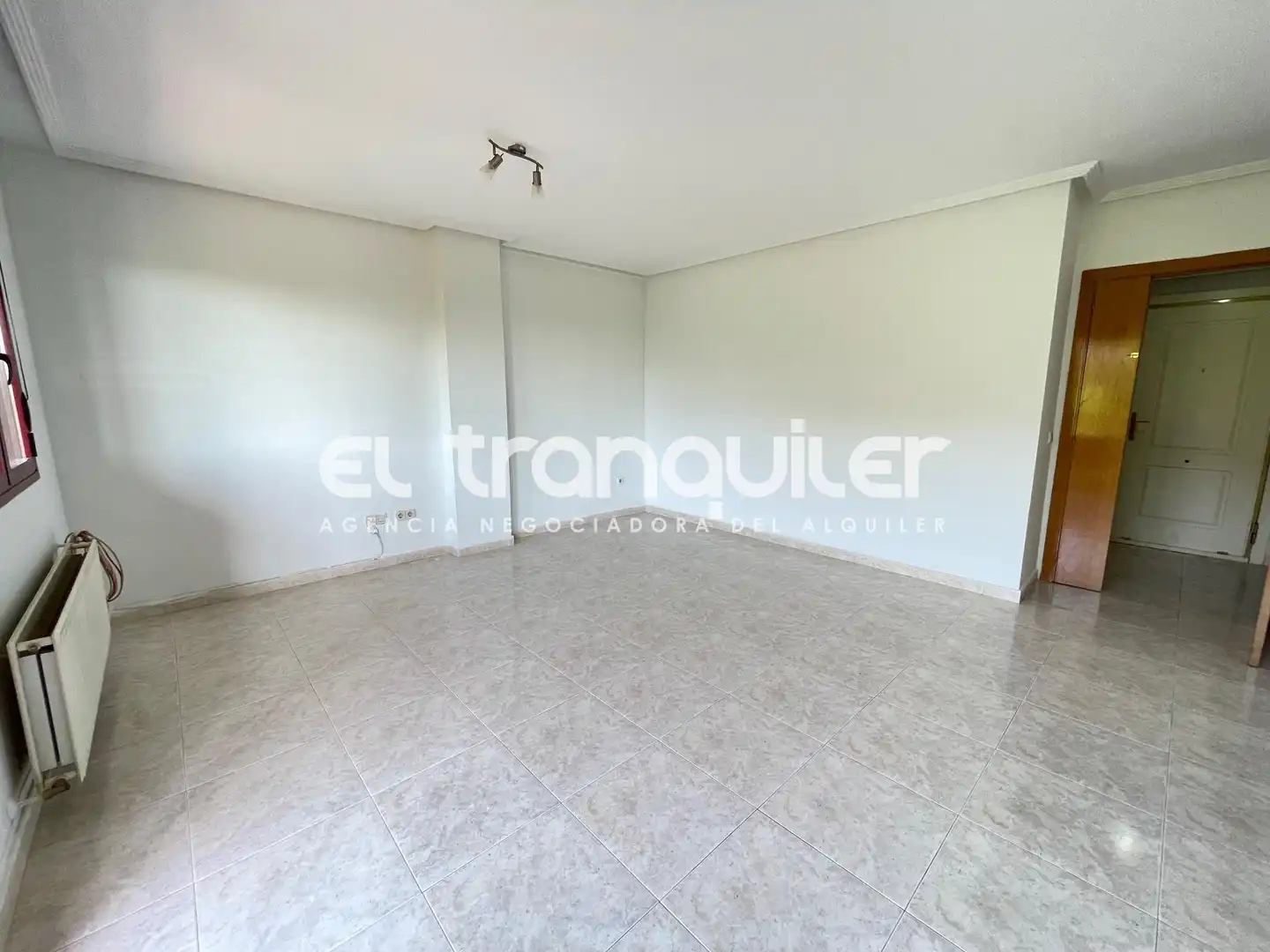 Flat for rent in Calle Francisco Umbral, Rivas Futura