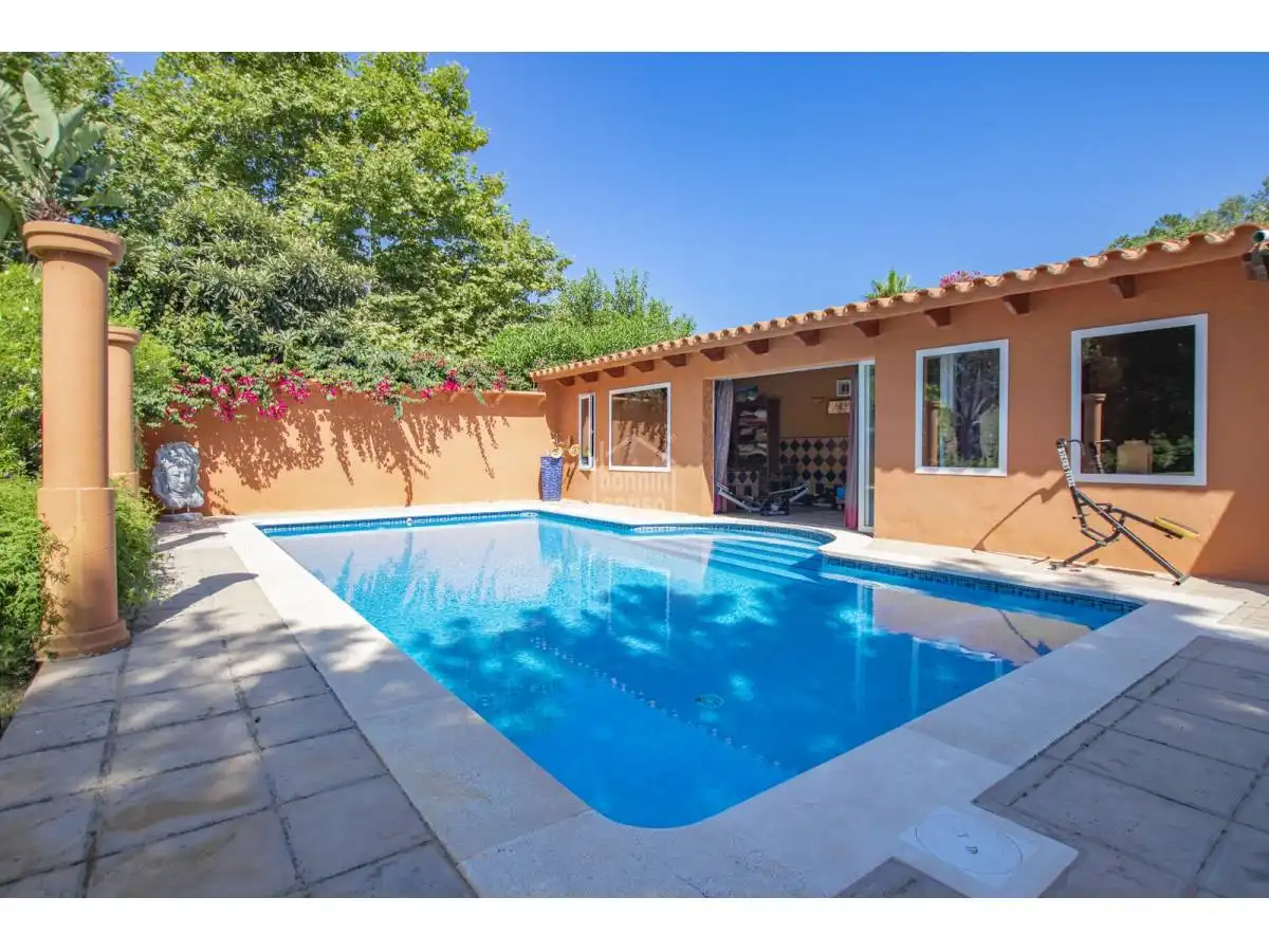 Casa rústica amb piscina en venda a Llucmaçanes, imagen 5