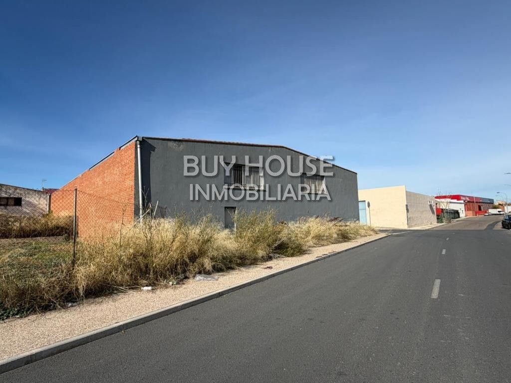 Industrial buildings for sale in Estación - Cruz Roja