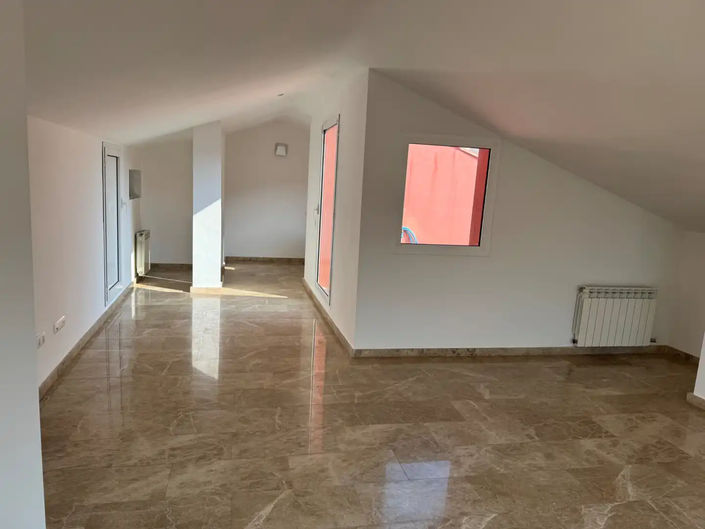 Flat for rent in Carrer Geofred Tassio, Torrelles de Llobregat