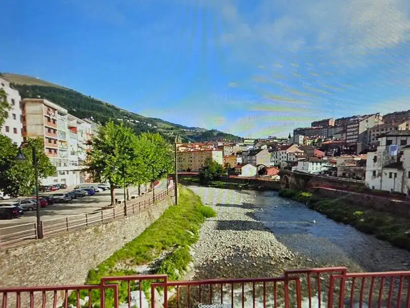 Vista exterior de Piso de alquiler en Cangas del Narcea, Asturias