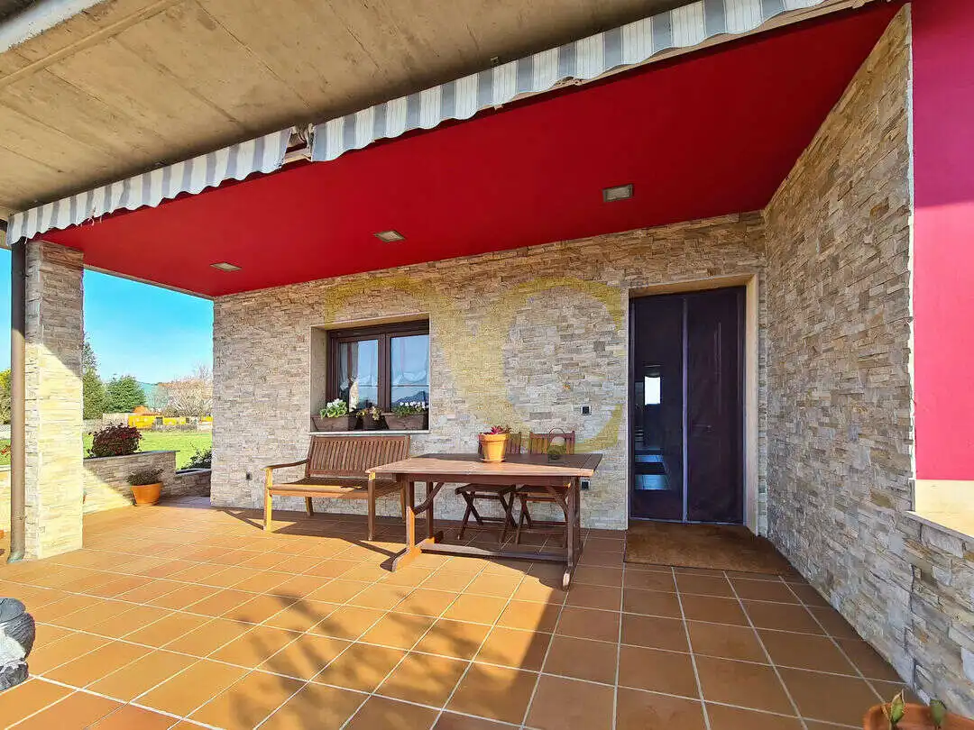 Terraza de Casa o chalet en venta en Siero con Calefacción, Terraza y Trastero