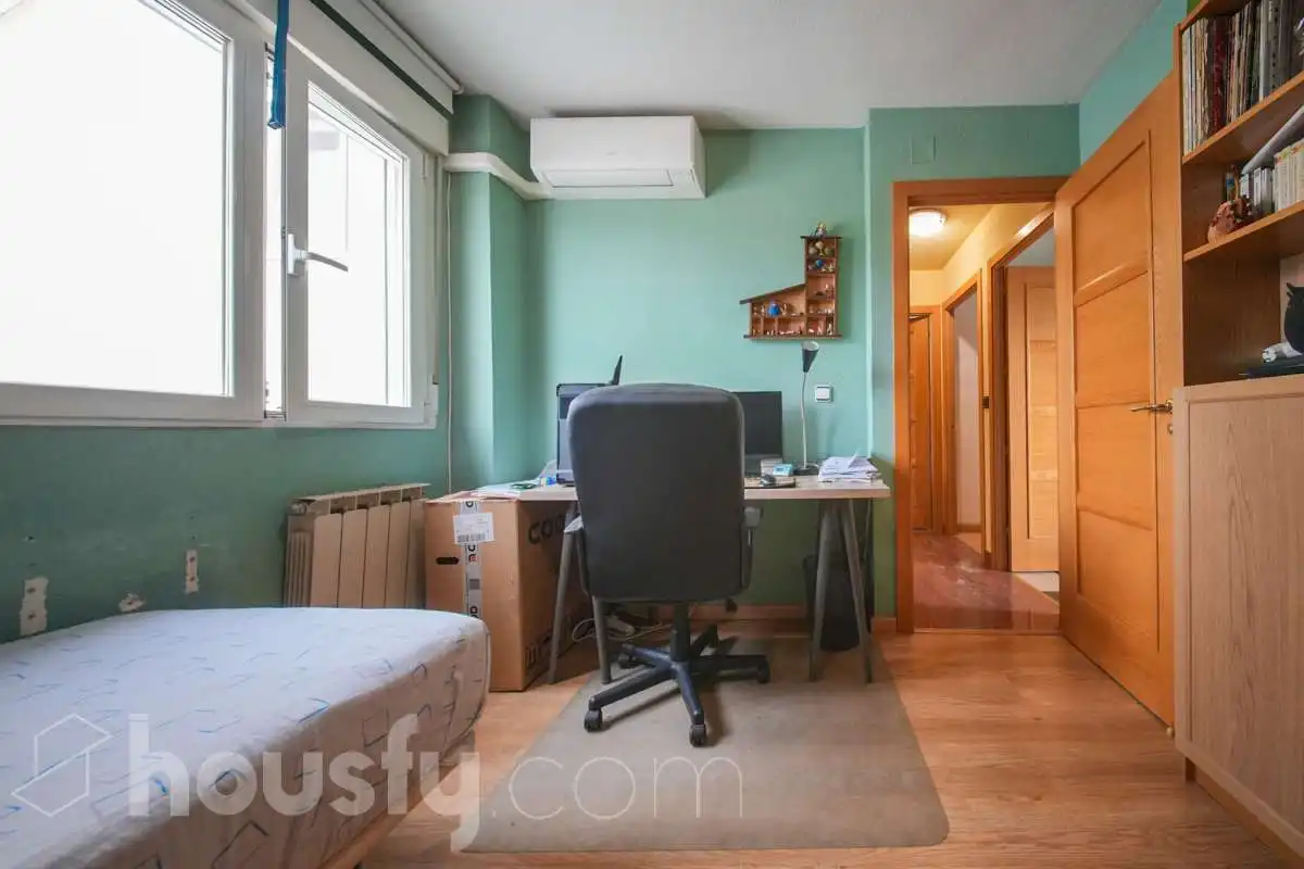 Dormitori de Casa o xalet en venda en Rivas-Vaciamadrid amb Aire condicionat, Calefacció i Jardí privat