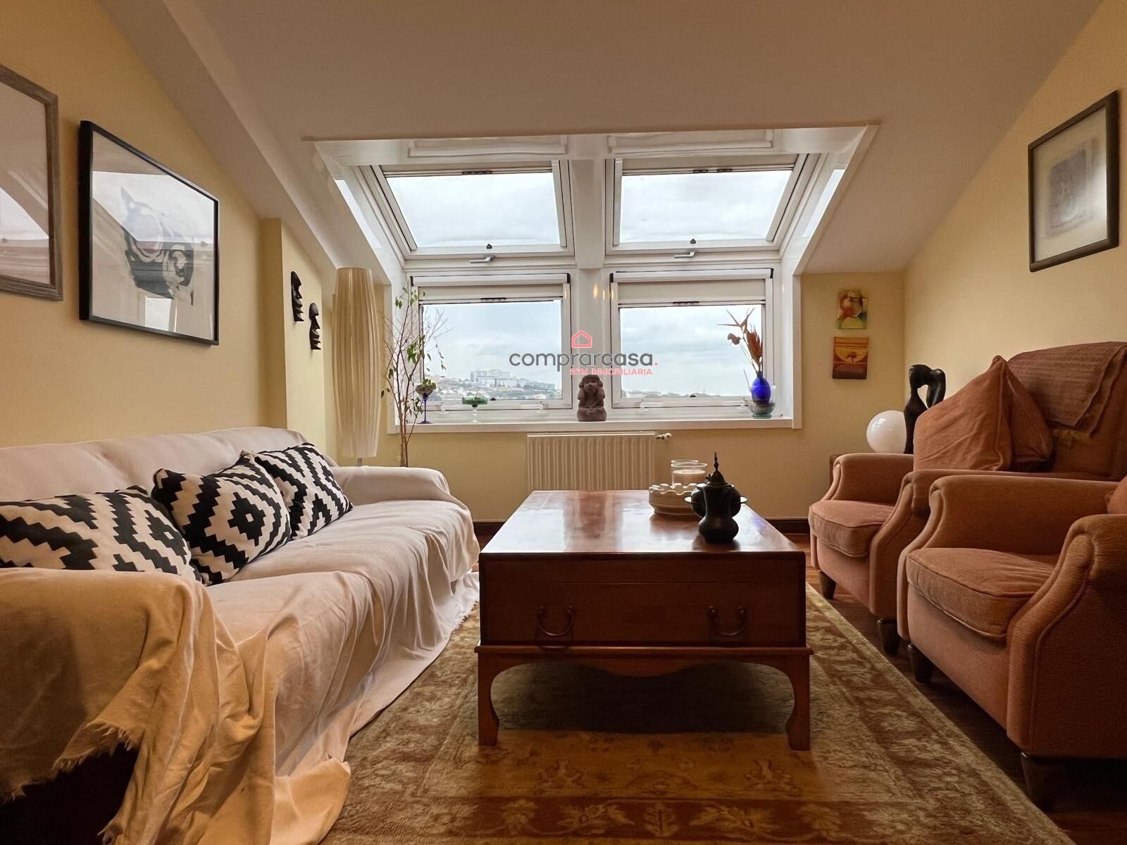 Living room of Flat to rent in Culleredo  with Heating, Private garden and Community pool