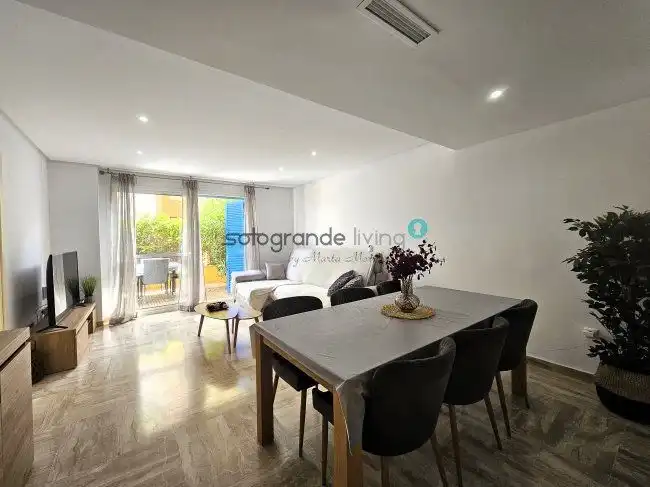 Apartament amb piscina de lloguer a Puerto de Sotogrande - La Marina