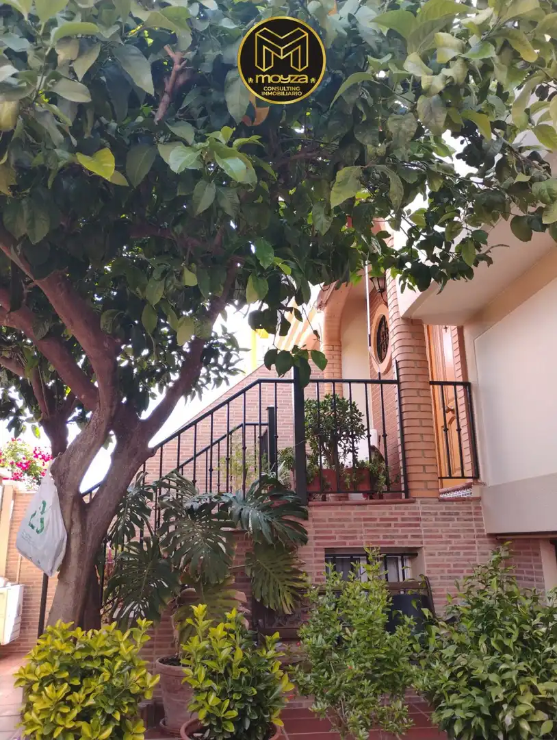 Casa amb terrassa en venda a Centro ciudad