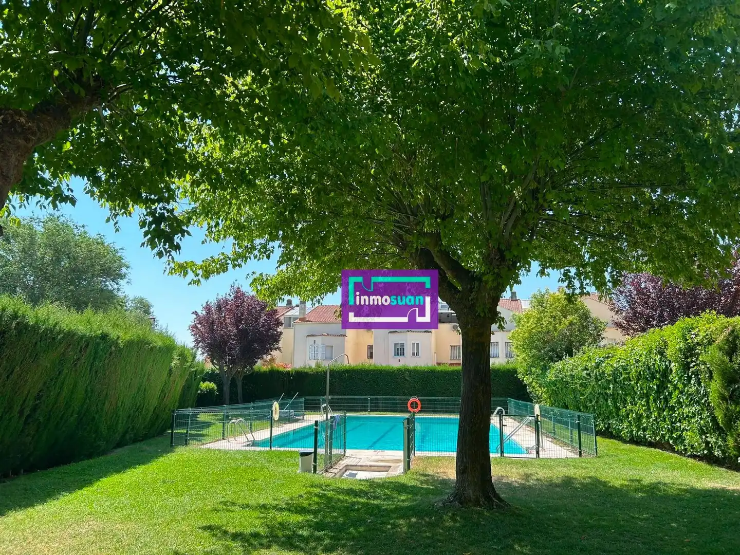 Piscina de Casa adosada en venda en Illescas amb Calefacció, Jardí privat i Terrassa