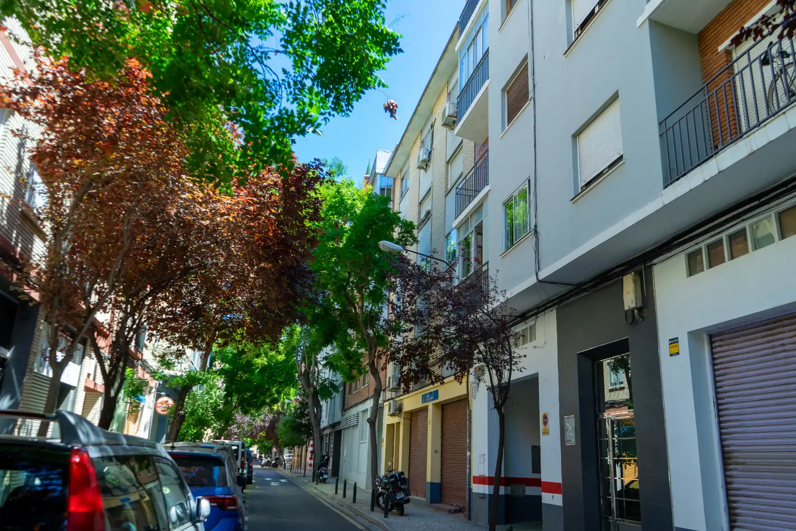 Exterior view of Flat for share in Zaragoza  with Air Conditioner, Heating and Private garden