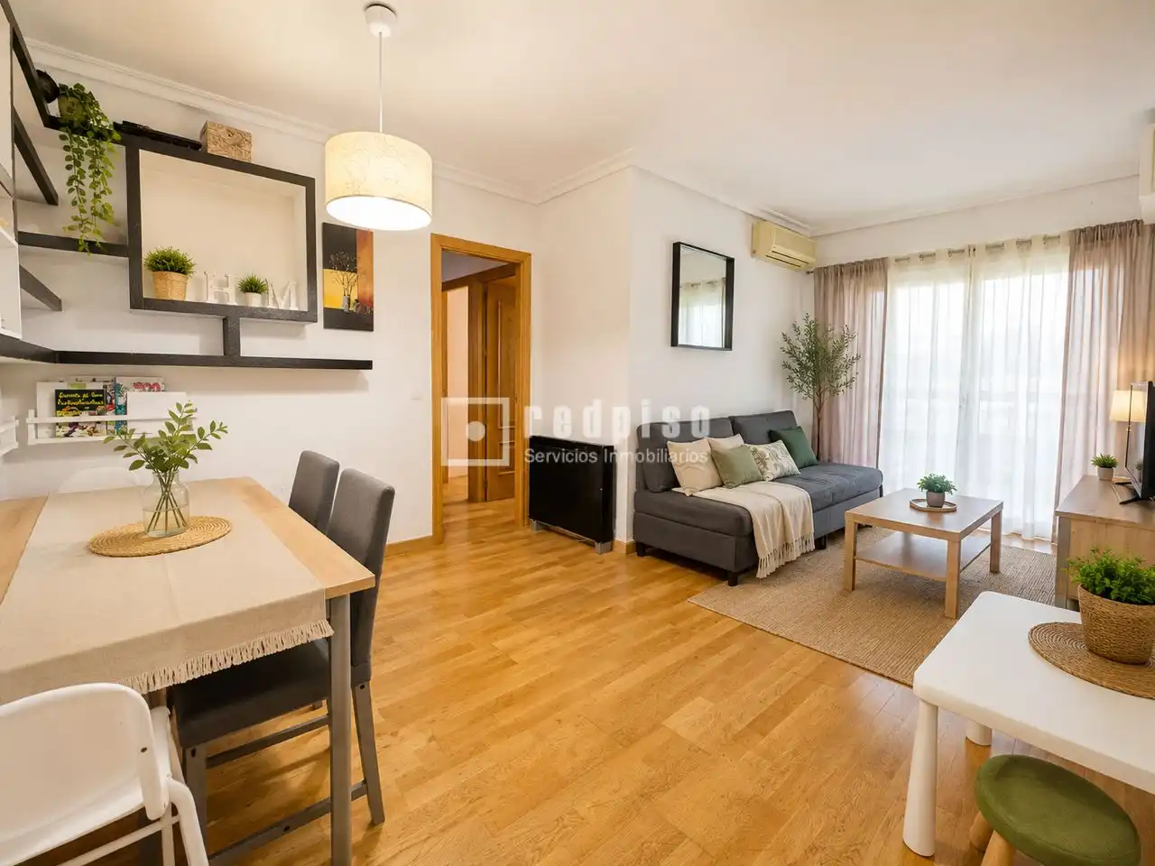 Bedroom of Flat for sale in Fuenlabrada  with Heating, Private garden and Parquet flooring