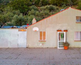 Außenansicht von Country house zum verkauf in Mas de Barberans mit Terrasse