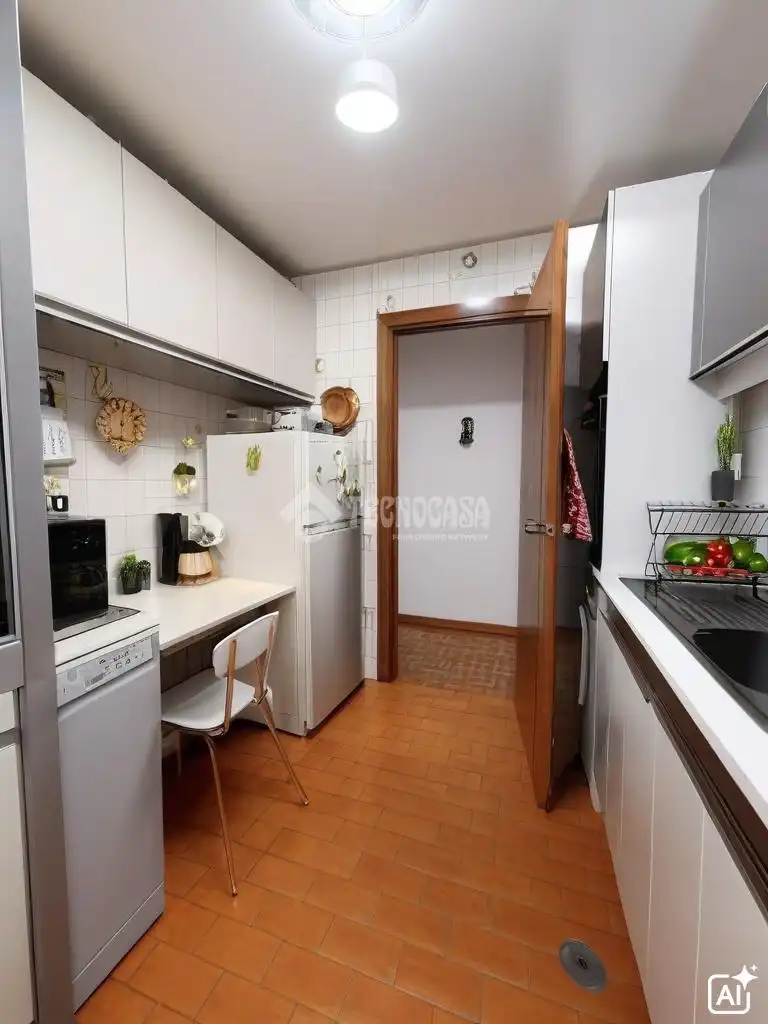 Cuina de Pis en venda en Madrid amb Aire condicionat, Calefacció i Terrassa