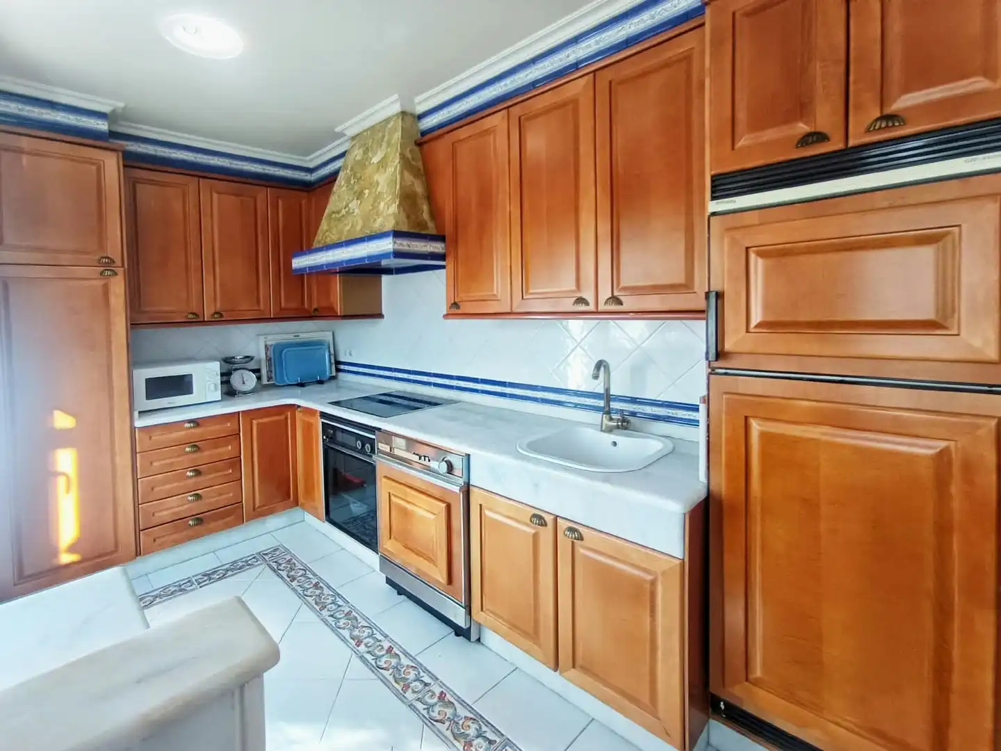 Cocina de Dúplex en venta en Pontevedra Capital  con Calefacción y Amueblado