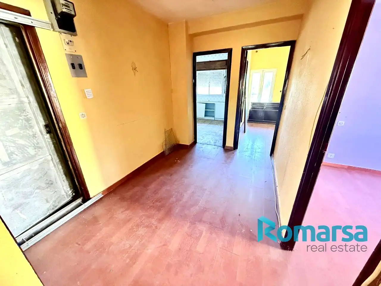 Piso en venta en Las Navas del Marqués  con Parquet, Terraza y Trastero