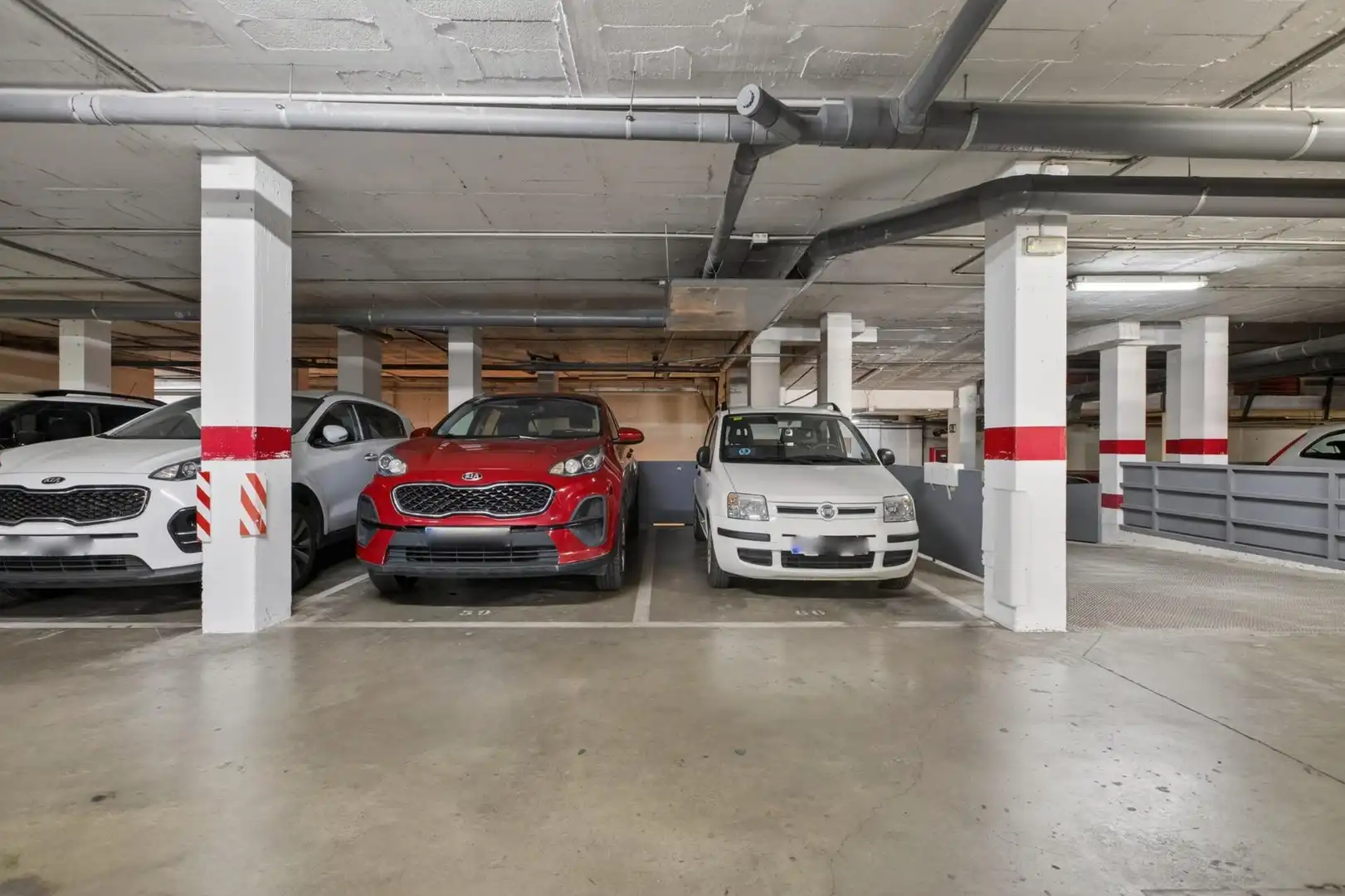 Parking de Piso en venta en Sevilla con Aire acondicionado, Terraza y Piscina comunitaria