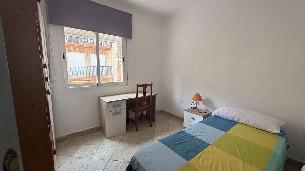 Bedroom of Flat for rent in Granada  with Furnished and Balcony