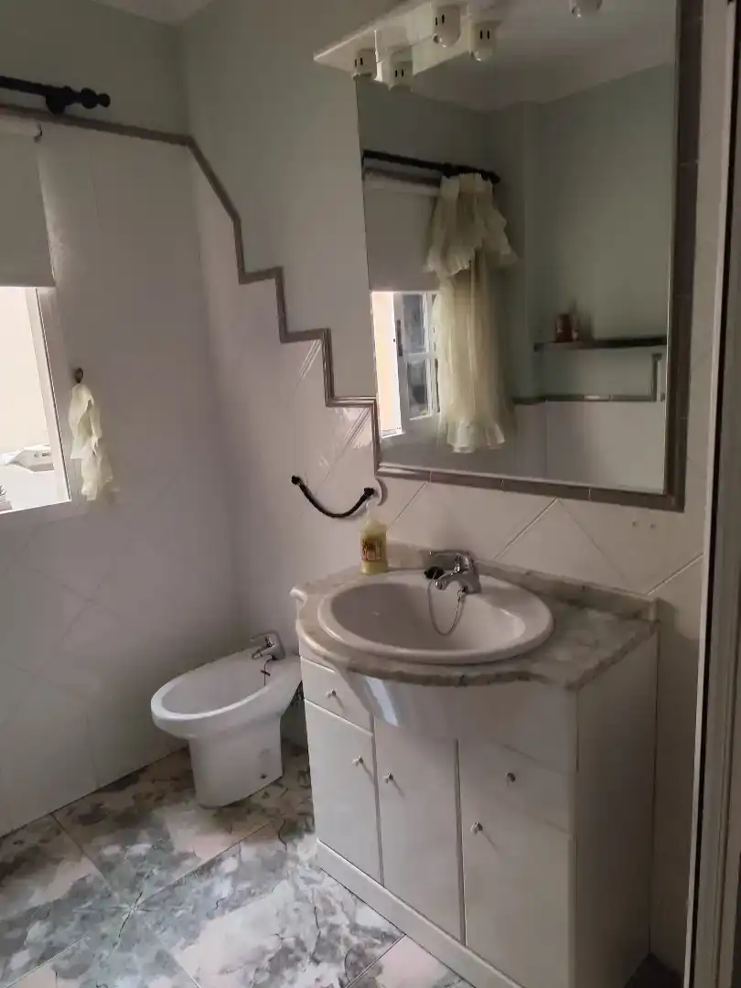 Badezimmer von Wohnung zur Miete in Los Silos mit Möbliert