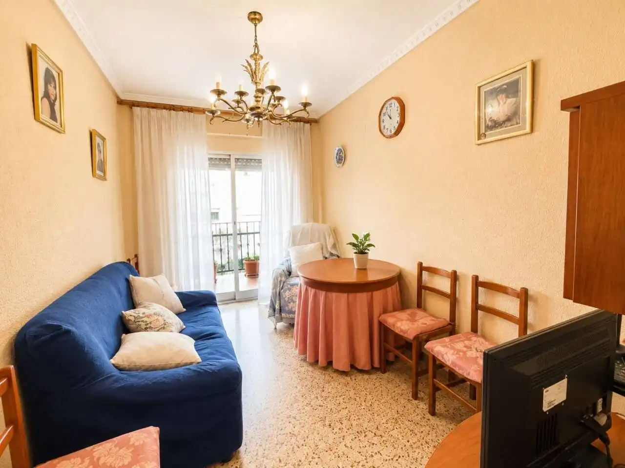 Living room of Flat for sale in Vila-real  with Storage room, Furnished and Balcony