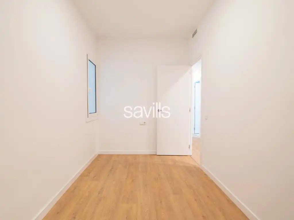 Bedroom of Apartments for sale in Barcelona  with Air Conditioner and Balcony