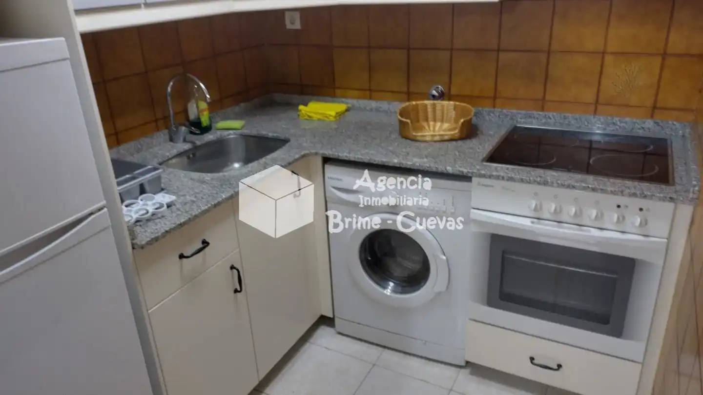 Cocina de Piso de alquiler en Oviedo  con Calefacción