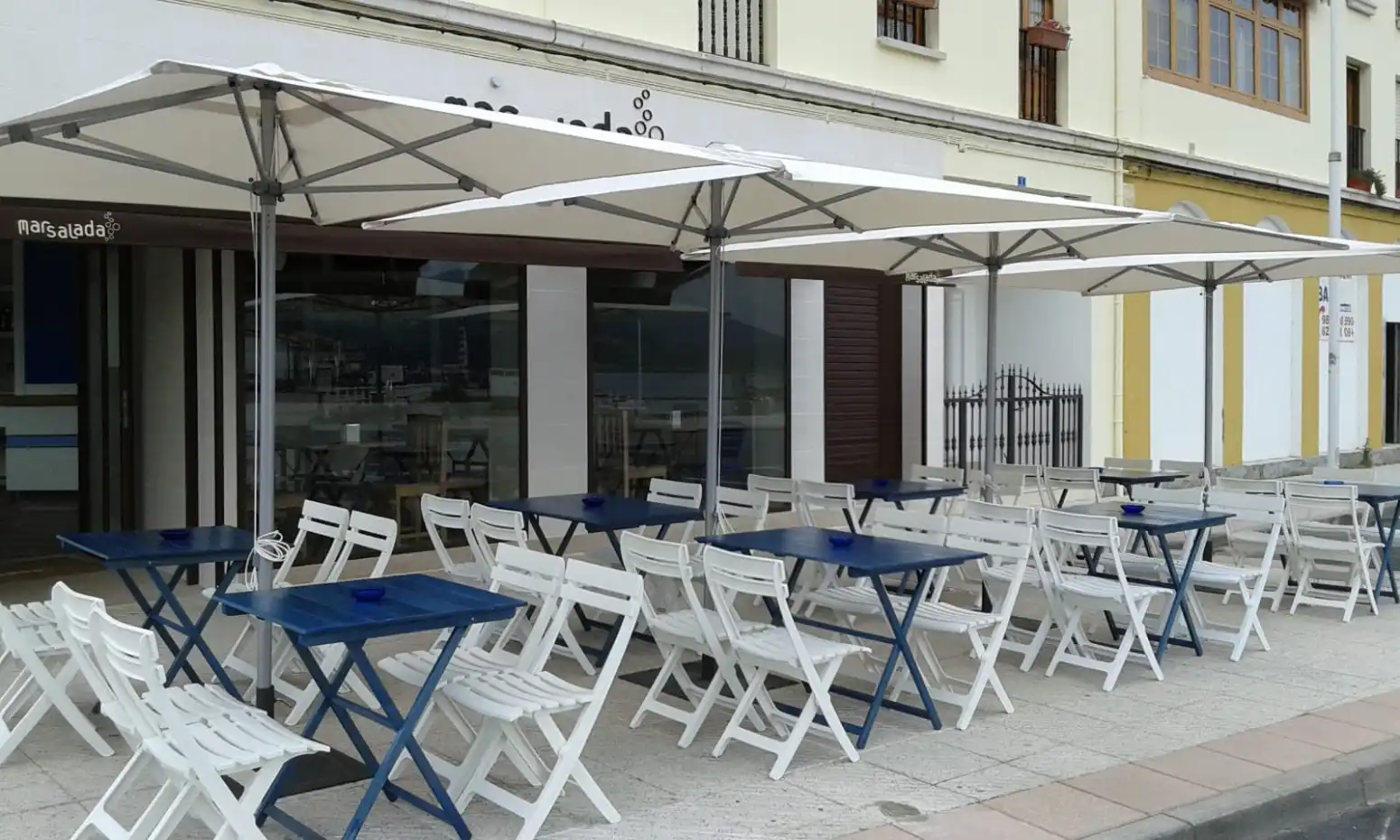 Terrace of Commercial properties for transfer in Soto del Barco