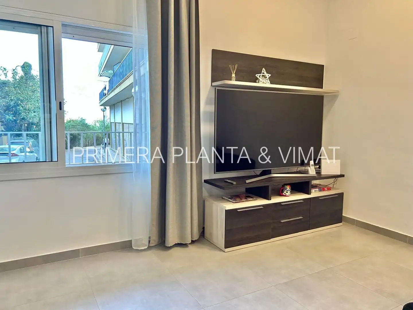 Wohnzimmer von Erdgeschoss zum Verkauf in Canet de Mar mit Klimaanlage, Heizung und Terrasse