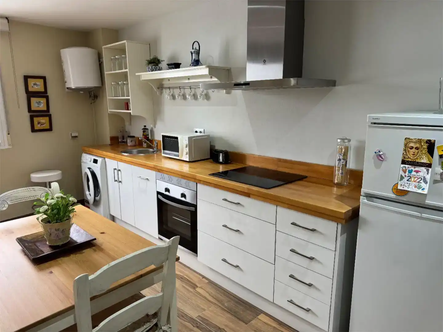 Cuina de Apartament en venda en Espiel amb Aire condicionat i Moblat