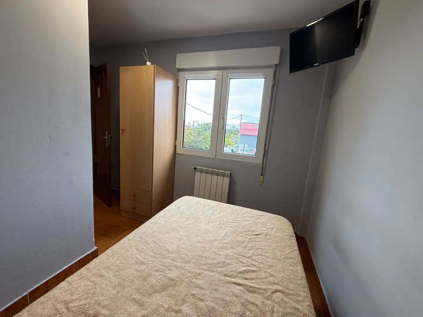 Dormitori de Edifici en venda en Siero amb Alarma