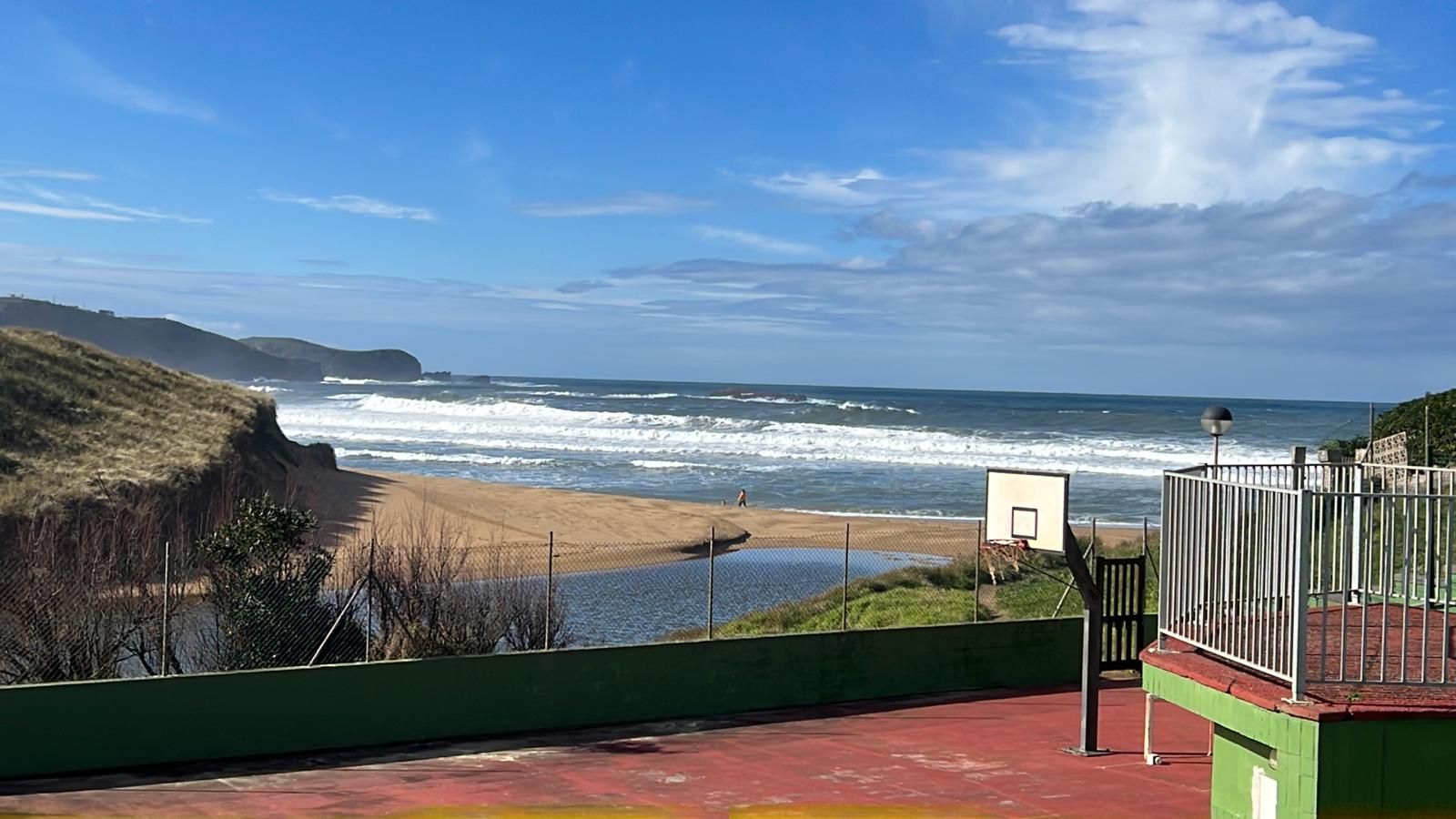 Casa adosada en venda a Urbanización Los Cuetos, 1, Verdicio - Bañugues - Cabo Peña