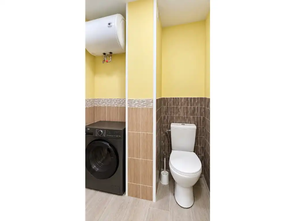 Studio with lift for sale in Carrer del Delta-Muga, imagen 12