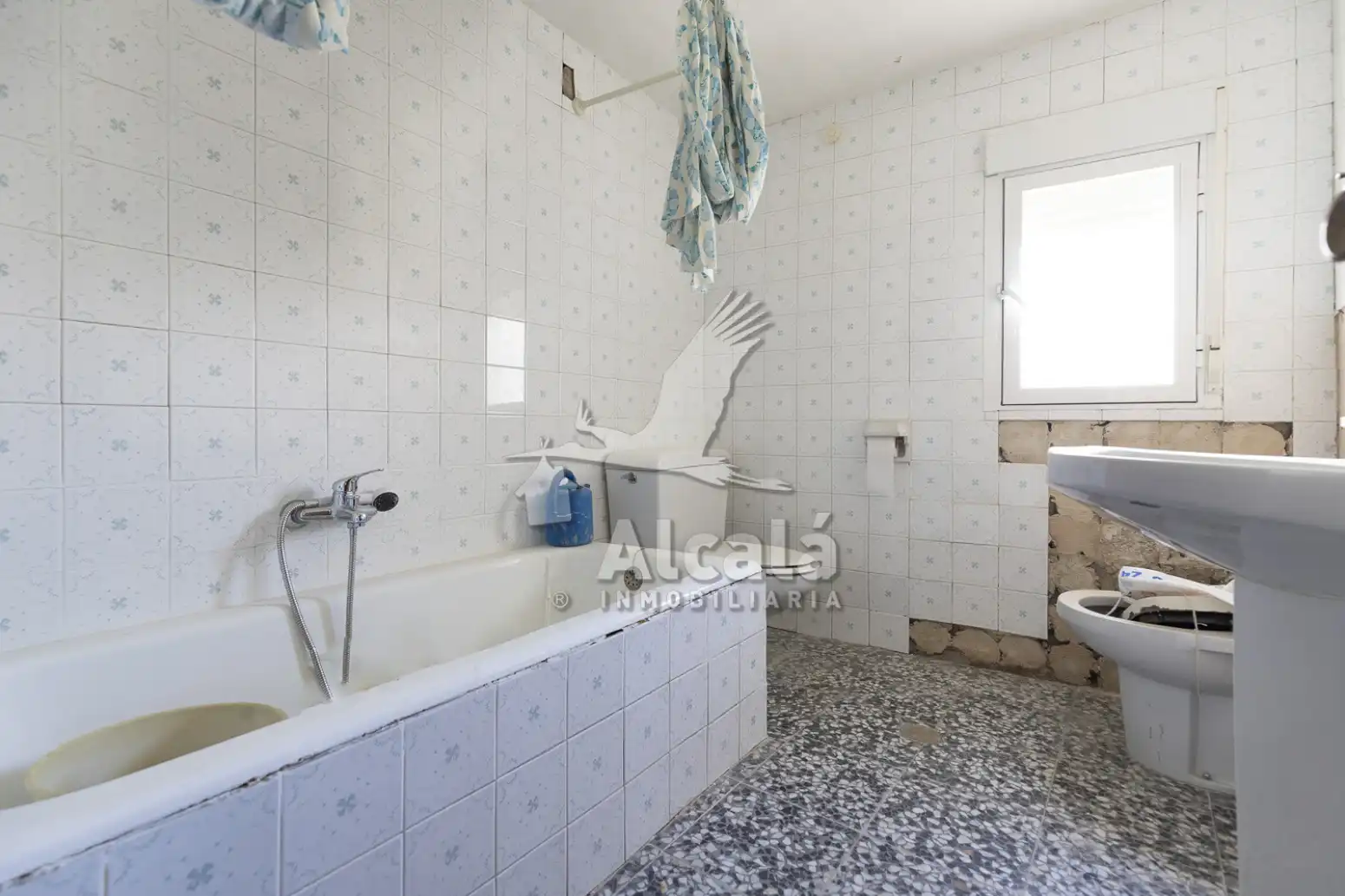 Bany de Casa o xalet en venda en Driebes amb Calefacció, Traster i Balcó