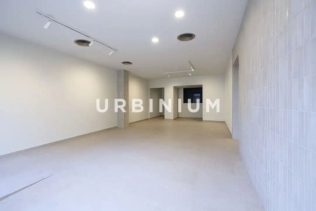Business premises to rent in Plaça Calvet i Rubalcaba, imagen 2
