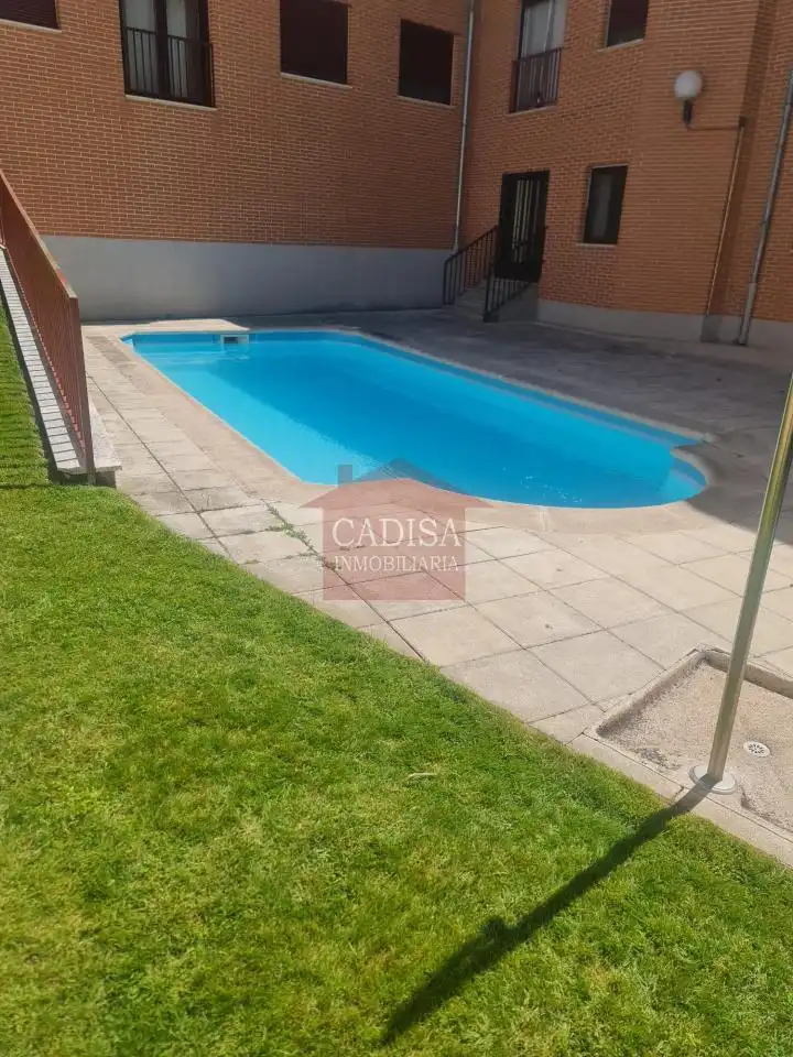 Swimming pool of Flat for rent in Villamayor  with Heating, Swimming Pool and Furnished