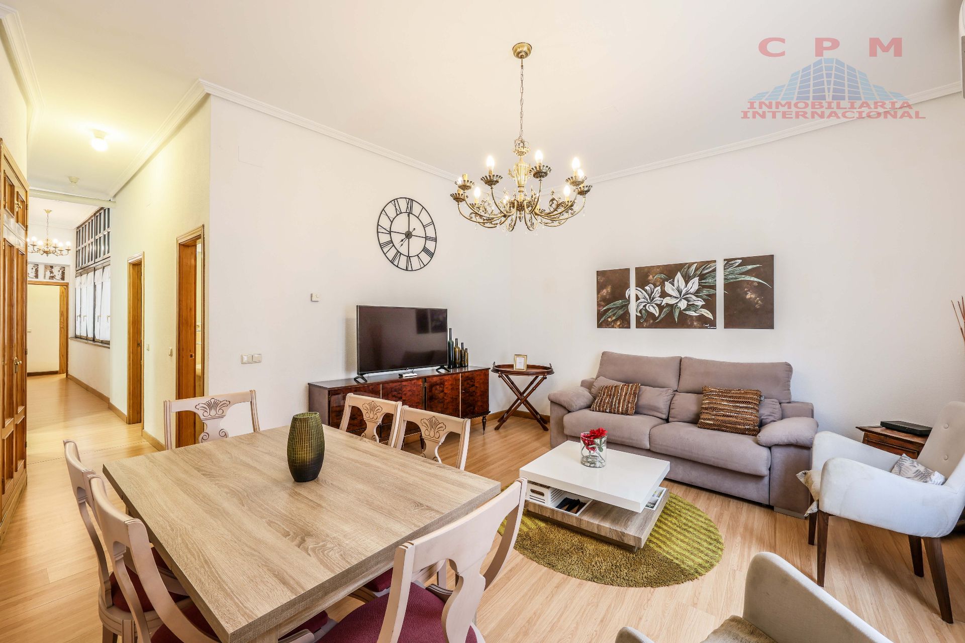 Living room of Flat to rent in  Madrid Capital  with Air Conditioner, Heating and Parquet flooring