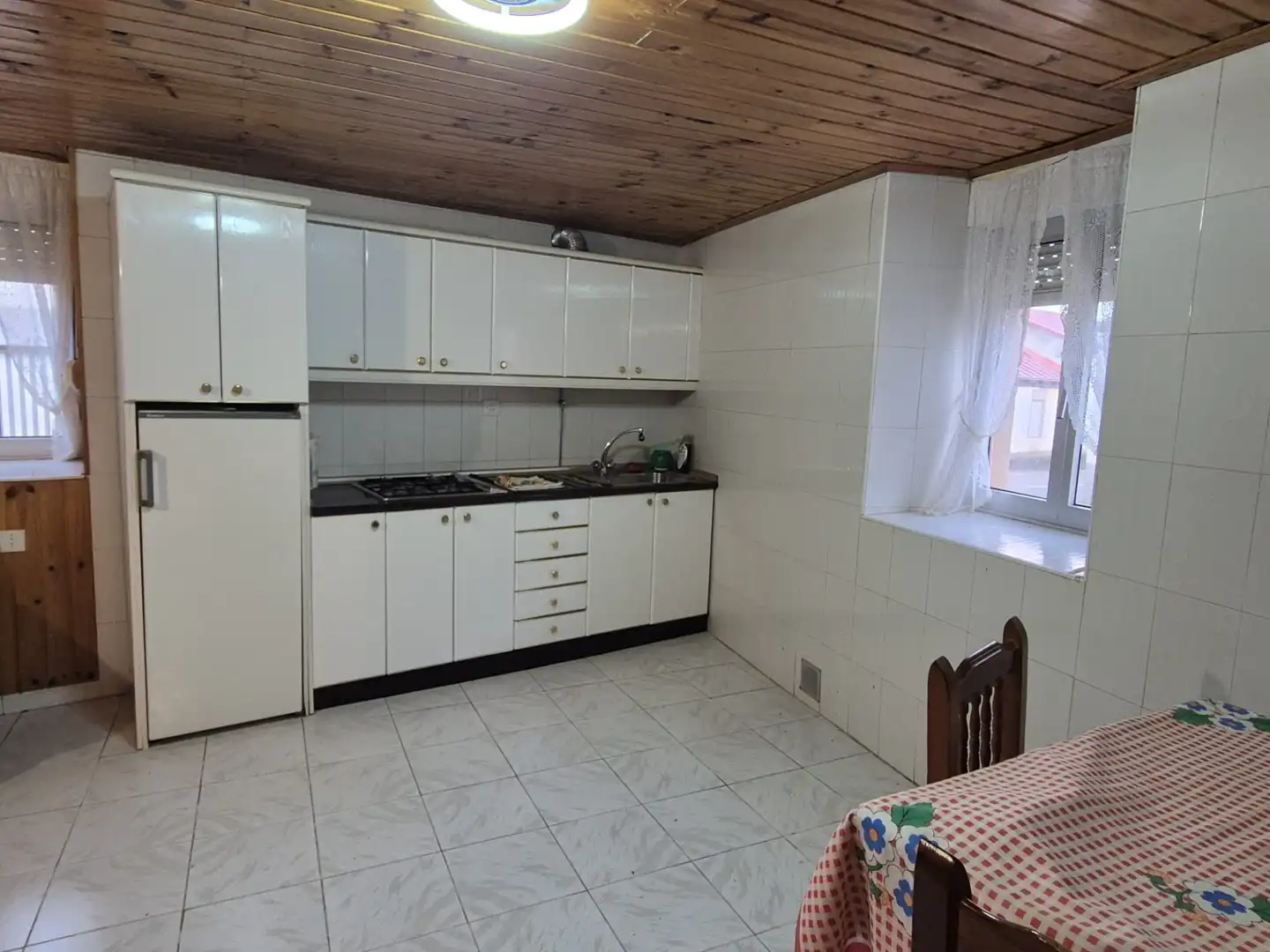 Cocina de Finca rústica en venta en Quintana del Castillo con Calefacción, Jardín privado y Parquet
